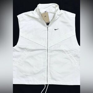 Nike Windrunner Shine Vest Zippered Pockets HV2472-133 Women's Size M - NWT
